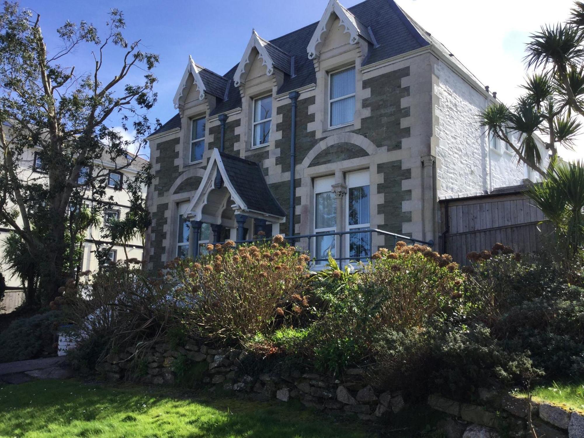 Armyn House Apartments, Your Coastal Escape In Falmouth Exteriér fotografie